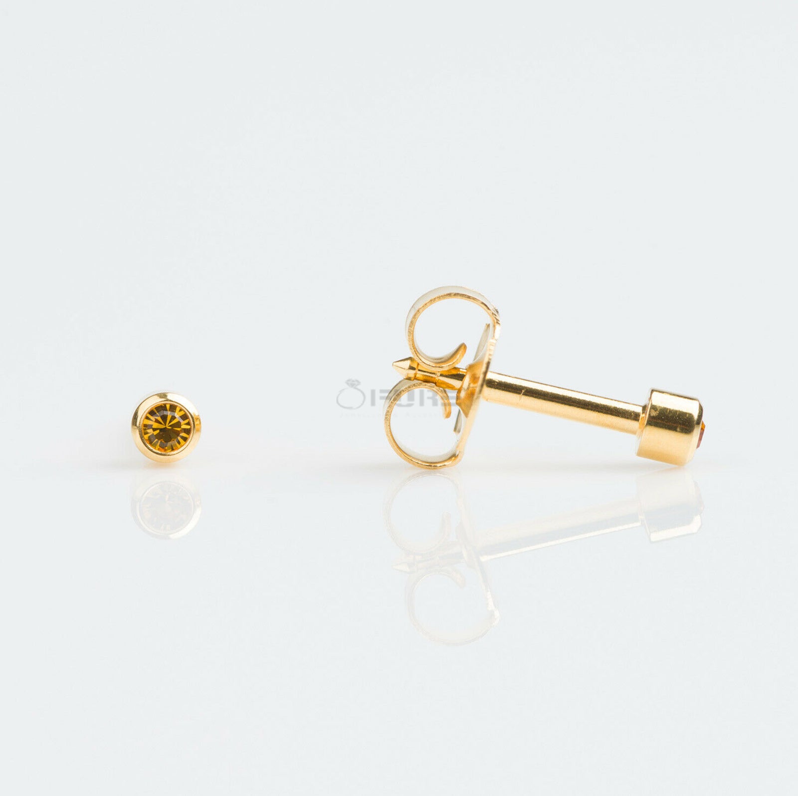 4Mm 18K Gold Plated Surgical Steel Cubic Zirconia round Cartilage Stud Earrings