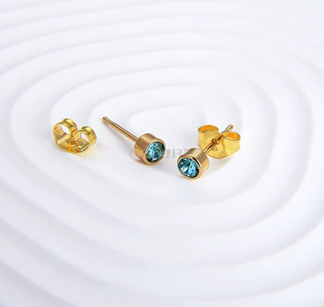 4Mm 18K Gold Plated Surgical Steel Cubic Zirconia round Cartilage Stud Earrings