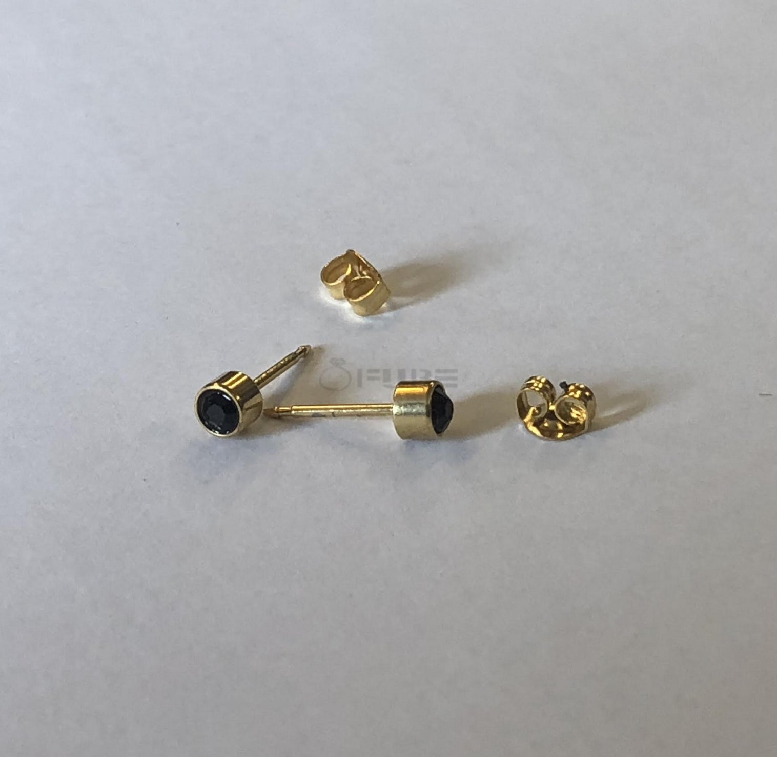 4Mm 18K Gold Plated Surgical Steel Cubic Zirconia round Cartilage Stud Earrings